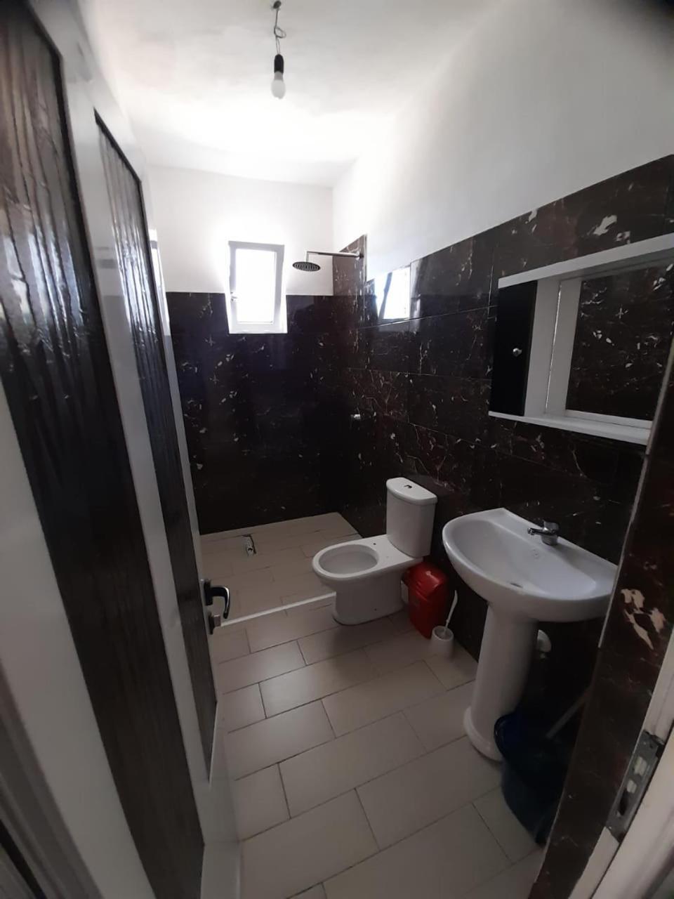 Rey Garden Villa Vlorë Δωμάτιο φωτογραφία